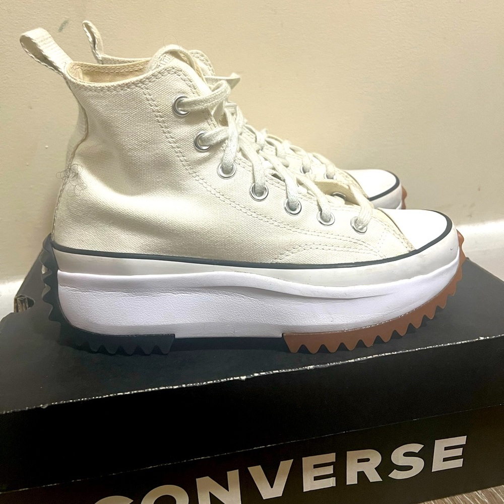 Converse Run Star Hike Platform (Creme)